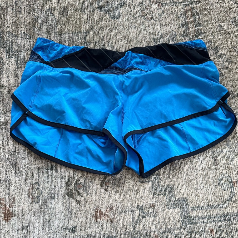 Lululemon Shorts - Size 10